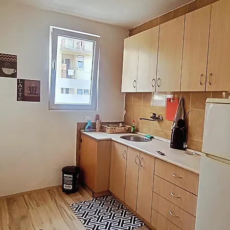 Kraljevo-ceo Stan,privatan Parking Kraljevo