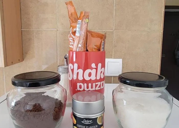 Kraljevo-ceo Stan,privatan Parking * קראלג'בו