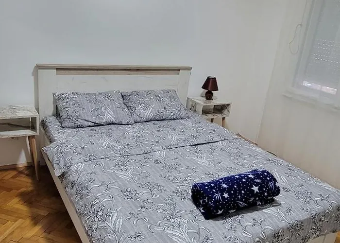 Lejlighed Kraljevo-ceo Stan,privatan Parking